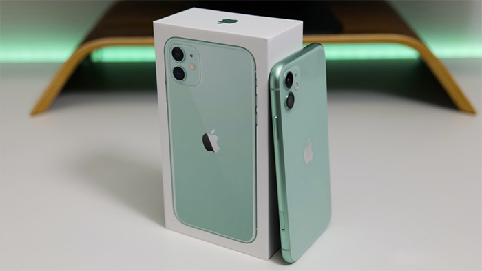 iPhone 11 en caja