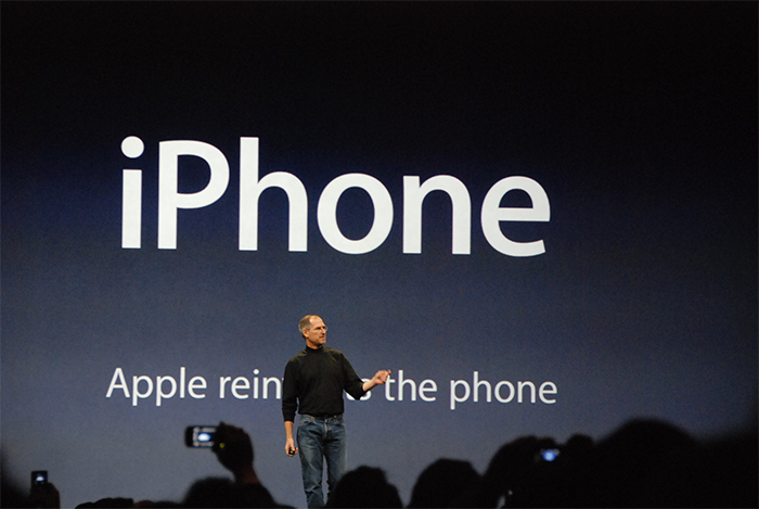 Steve Jobs lanzamiento iPhone